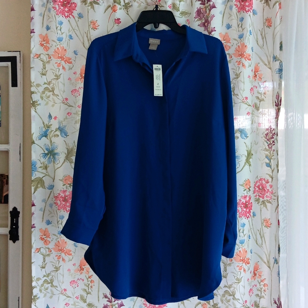 BNWT ladies Chico's blouse size 2